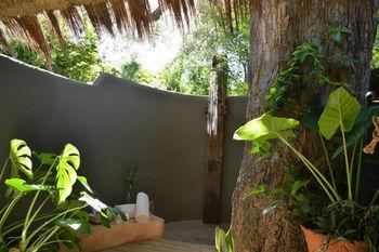 Bakwena Lodge Касане Екстериор снимка