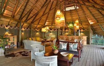 Bakwena Lodge Касане Екстериор снимка